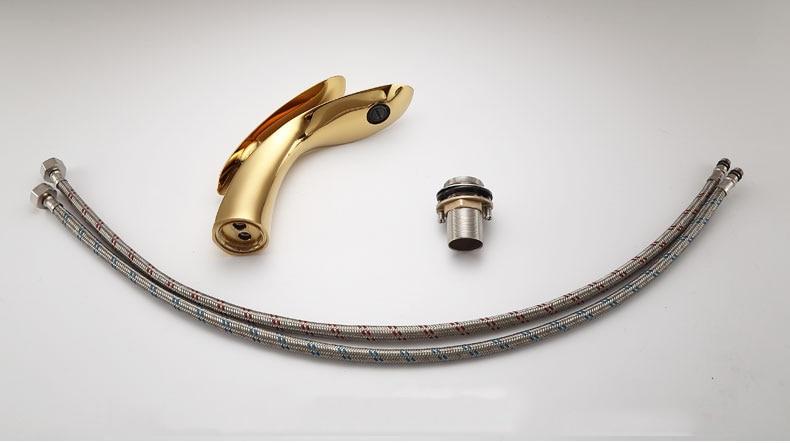 AquaGrace - Stijlvolle Gebogen Wastafelkraan - Moderne Design Kraan voor Badkamer